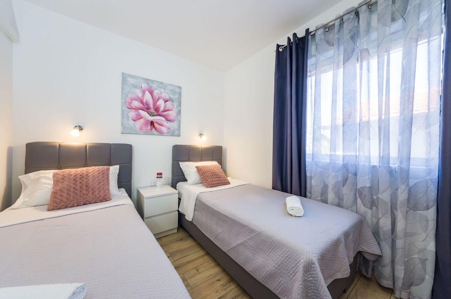 Apartments Dreamy - Free Parking Нин Екстериор снимка